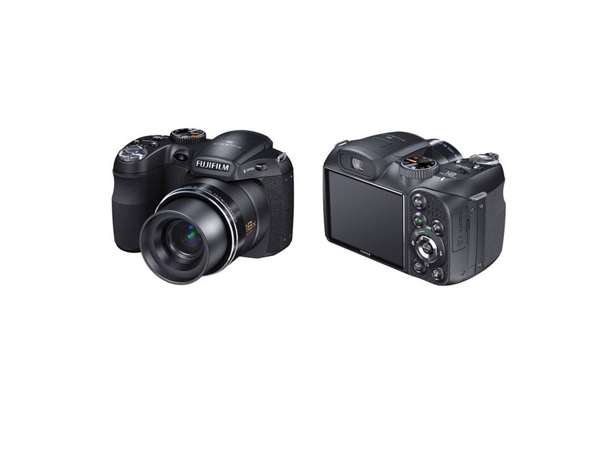 富士フイルム、「FinePix S2500HD」など発売延期 - 価格.com