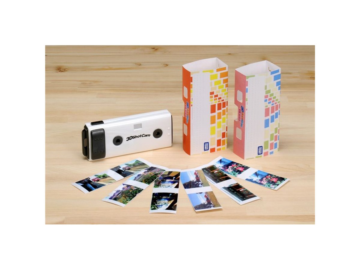 タカラトミー、デジタルカメラ「3D Shot Cam」 - 価格.com