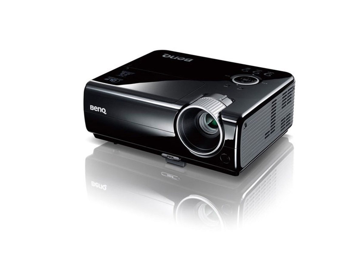 短終点タイプ BenQ プロジェクター本体 DLP技術 BenQ、解像度XGAの3D対応DLPプロジェクター - 価格.com