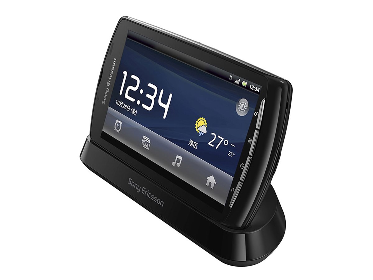 ソニー・エリクソン、「Xperia PLAY」専用ドック - 価格.com