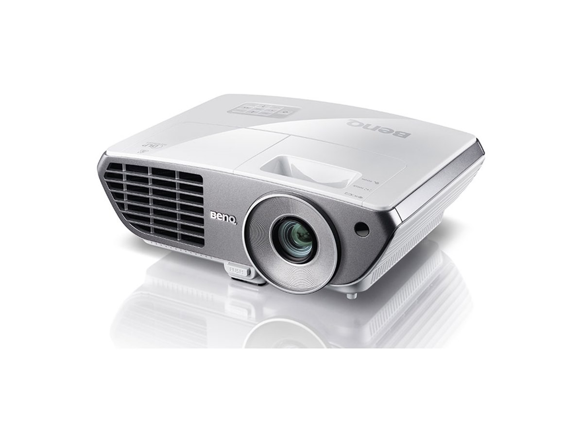 その他 BenQ DLP  Projector W1060 BenQ、99,800円のフルHD対応DLPプロジェクター - 価格.com