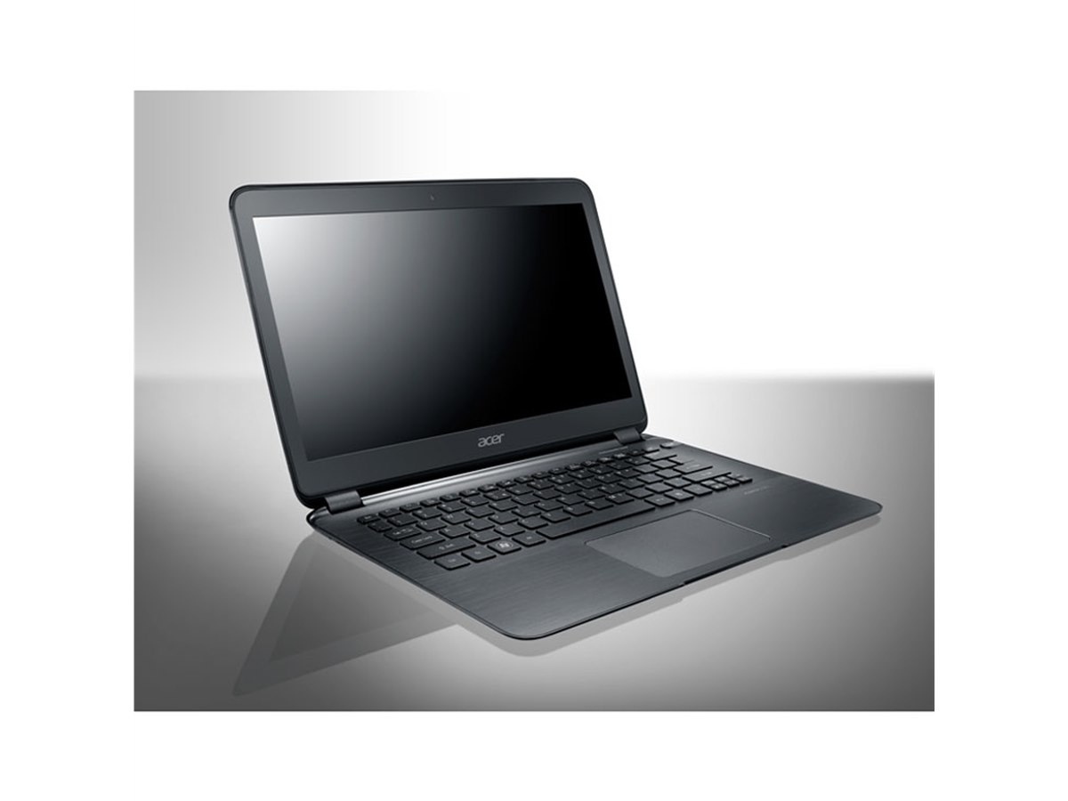 エイサー、厚さ11mmの薄型モデルなど3タイプのUltrabook - 価格.com