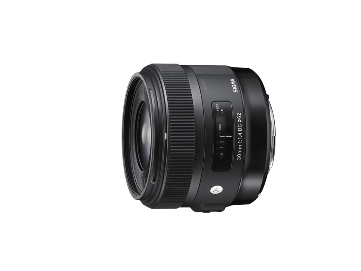 シグマ、「Art」ライン「SIGMA 30mm F1.4 DC HSM」の発売日を決定 - 価格.com