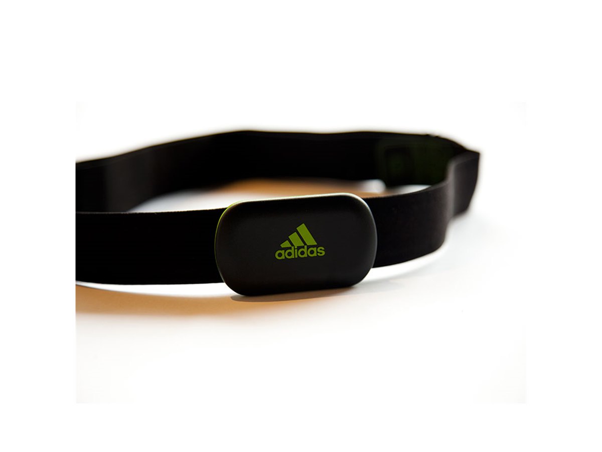 新品 正規品!!  アディダス、心拍数をiPhoneに転送する「miCoach」 - 価格.com ウエイトトレーニング