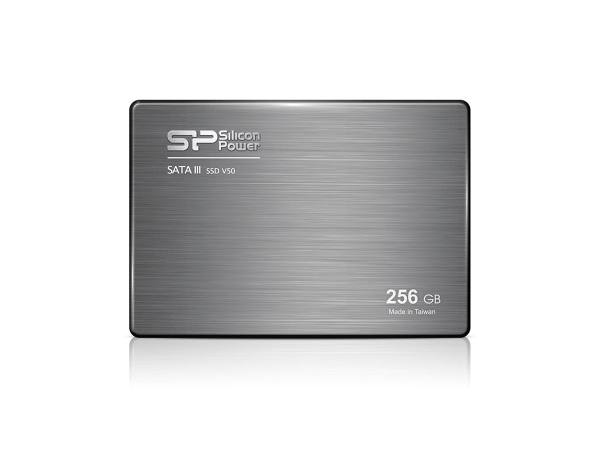 シリコンパワー、読込530MB/sの2.5インチSSD「SATAIII SSD Velox V50