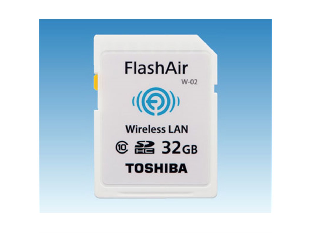 東芝、同時接続機能を搭載した「FlashAir」の32GBモデル - 価格.com