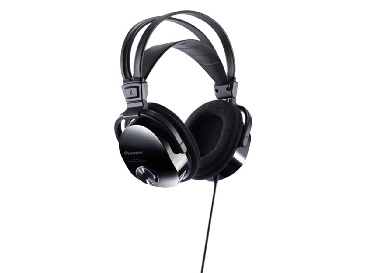 パイオニア、低音再生を強化したヘッドホン2機種 - 価格.com