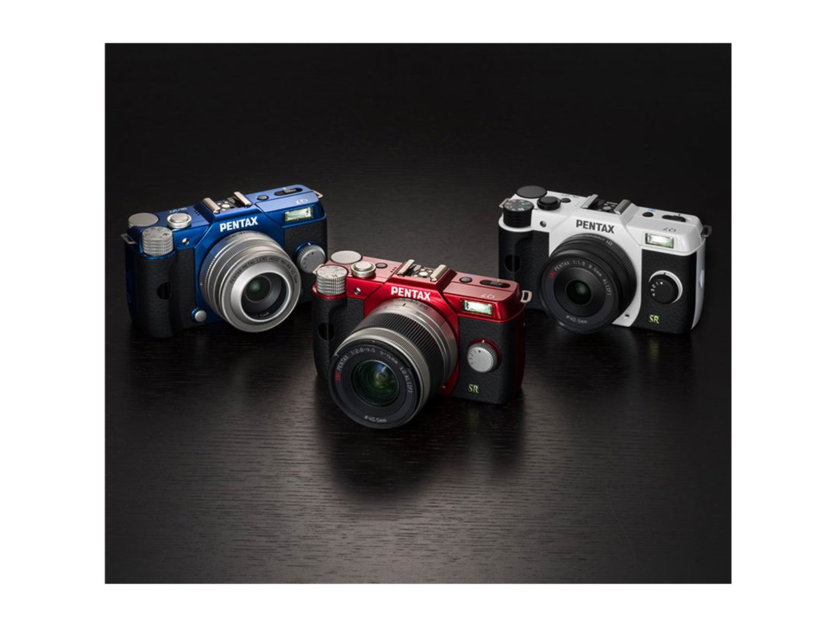 リコー、各100セット限定のクリスタル3カラー「PENTAX Q7」 - 価格.com
