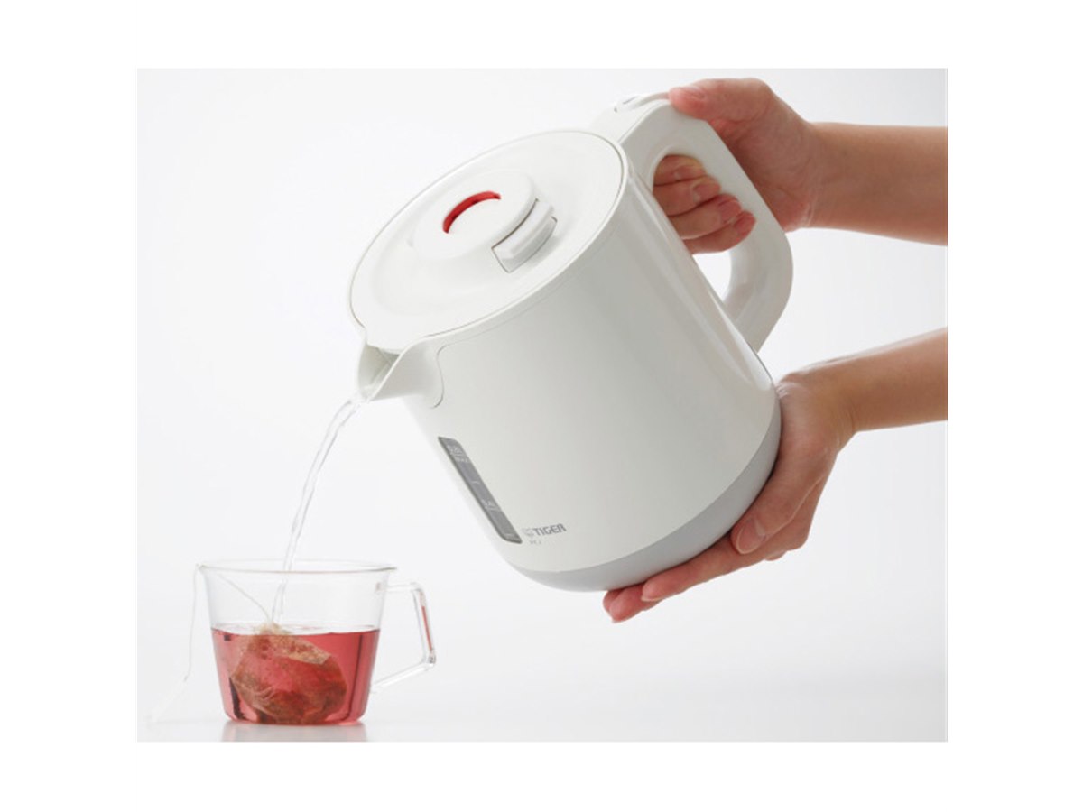 タイガー、カップ1杯を約45秒で沸かす「電気ケトル わく子」 - 価格.com