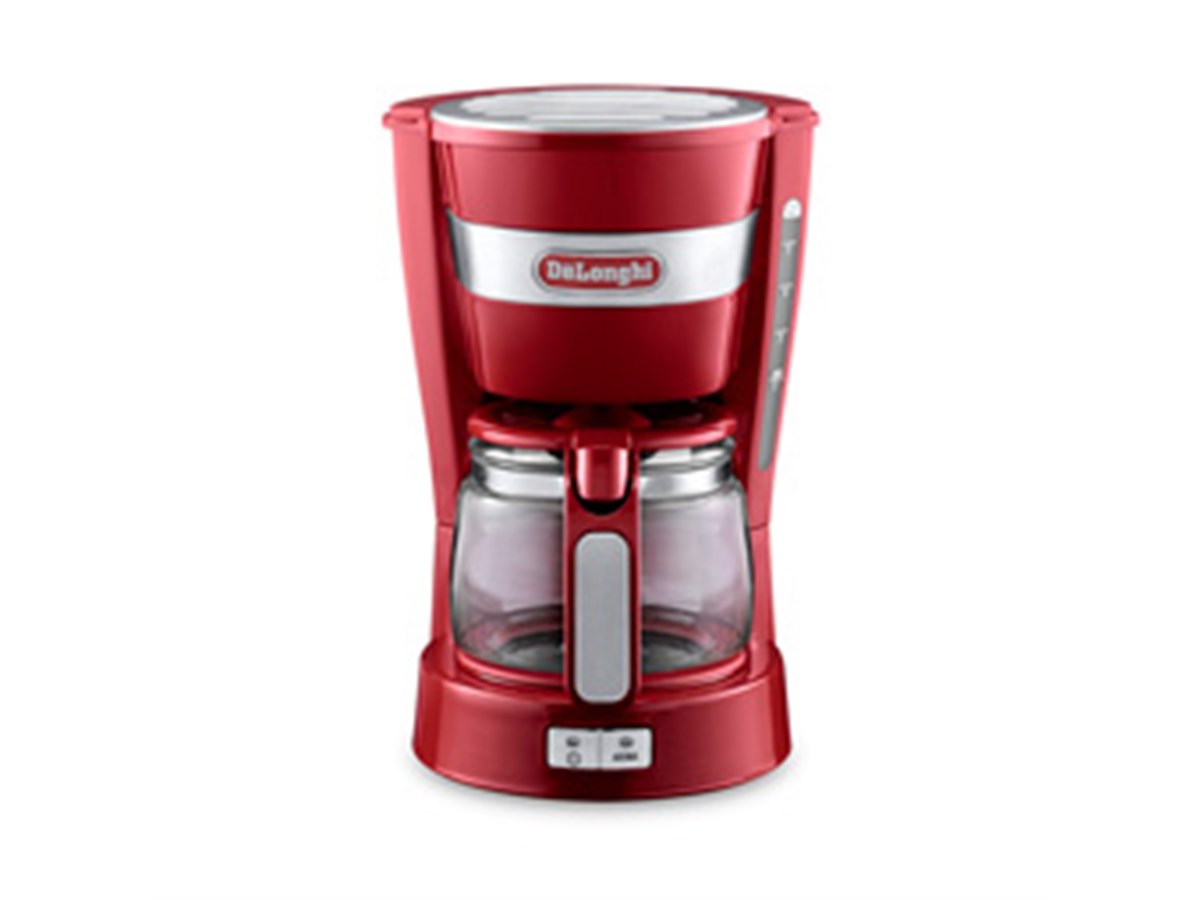 デロンギ、アロマを引き出すドリップコーヒーメーカーに新色レッドと