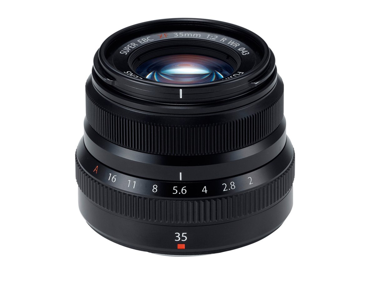 富士フイルム、小型軽量170gの単焦点レンズ「XF35mmF2 R WR」 - 価格.com