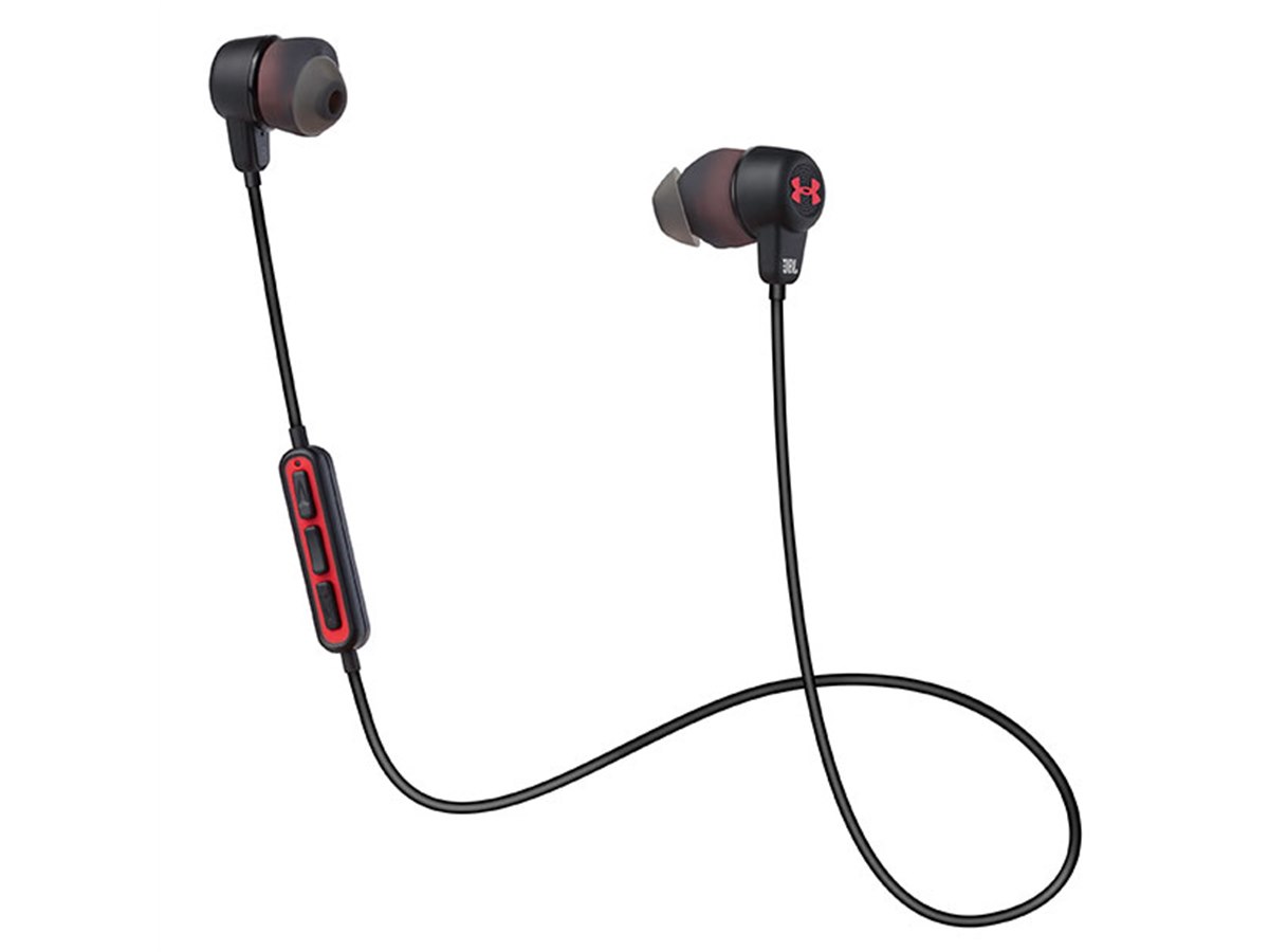 JBL、UNDER ARMOURとコラボしたスポーツ向けBTイヤホン - 価格.com