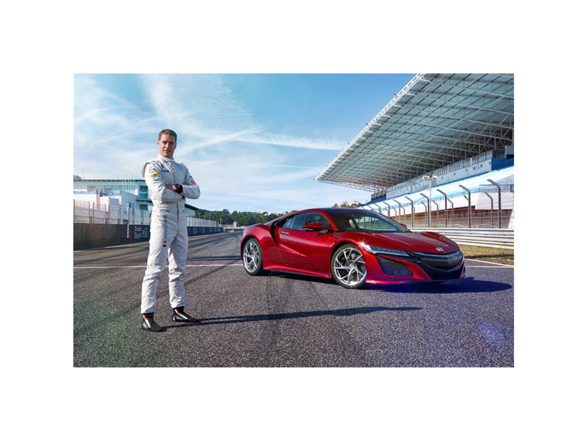 ホンダ、新型NSXのサーキット走行動画を公開 - 価格.com