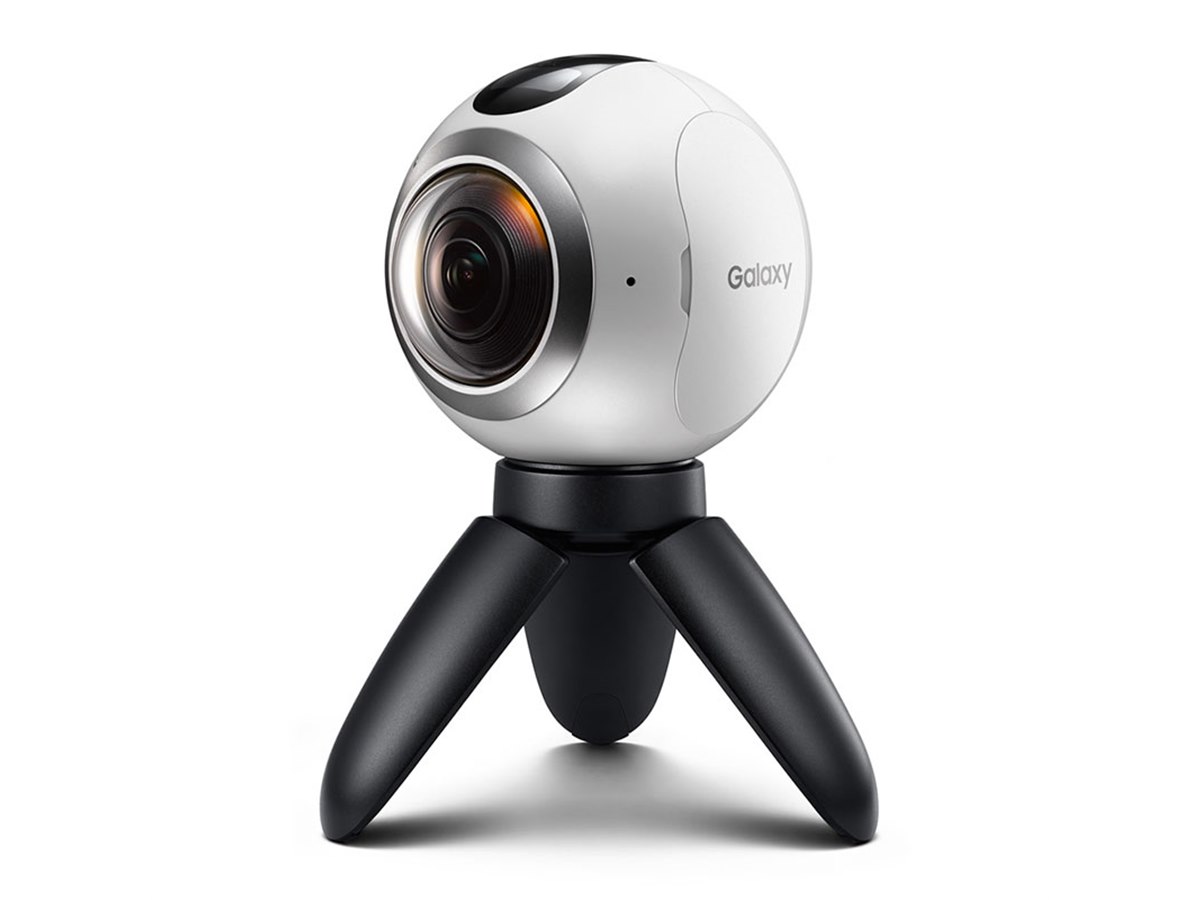 gear360 360度カメラ　アクセサリーフルセット サムスン、3840×1920に対応した360度カメラ「Gear 360」 - 価格.com