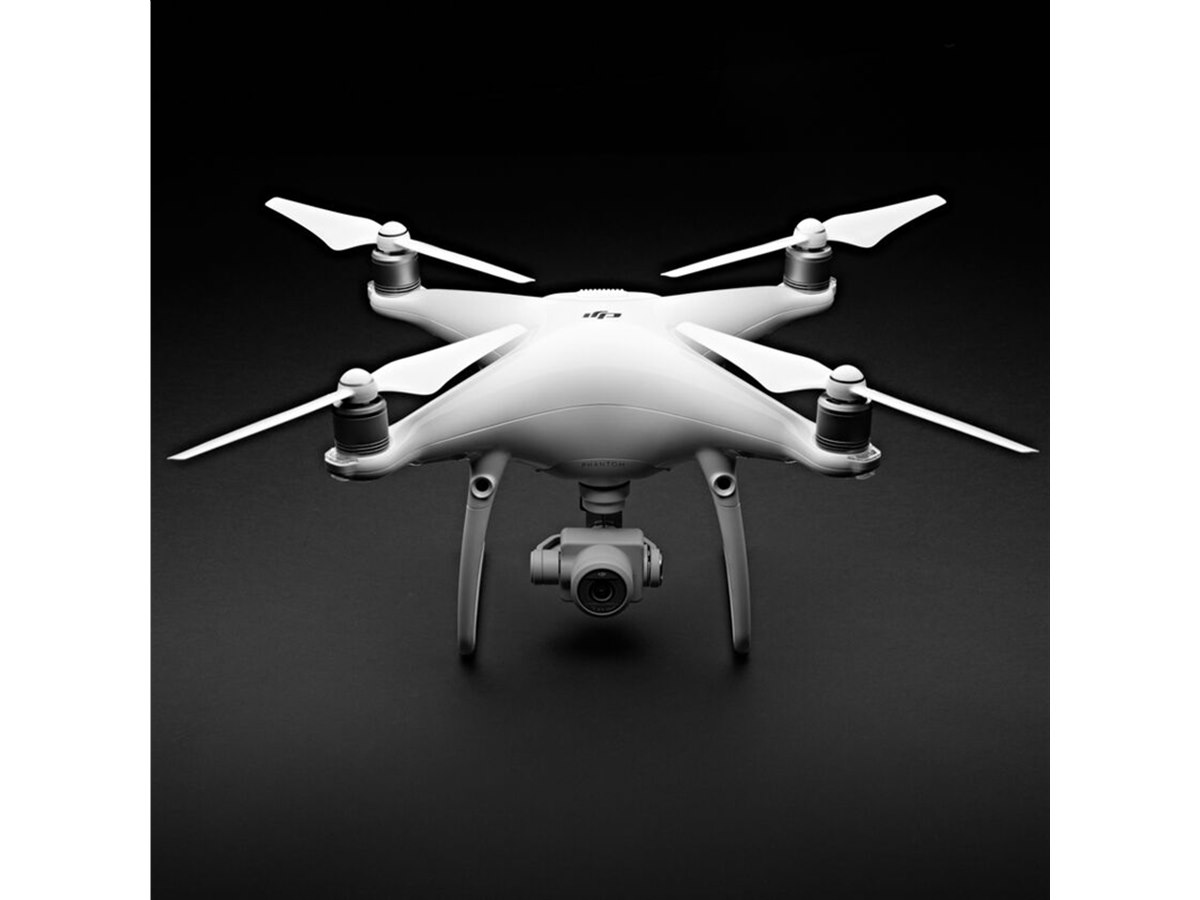 DJI、2000万画素の1型センサー搭載ドローン「Phantom 4 Advanced」 - 価格.com