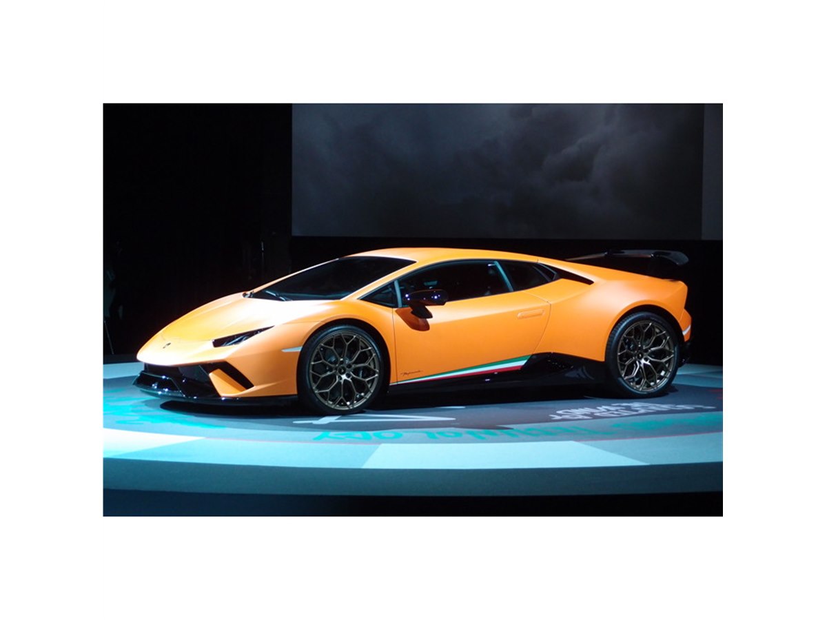最速のランボルギーニ、「ウラカン ペルフォルマンテ」上陸 - 価格.com