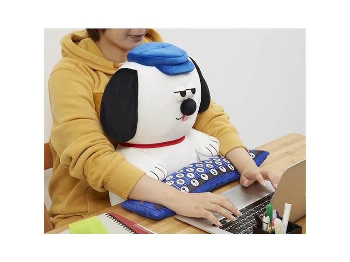 スヌーピーの兄弟「オラフ」のPCクッションが登場 - 価格.com
