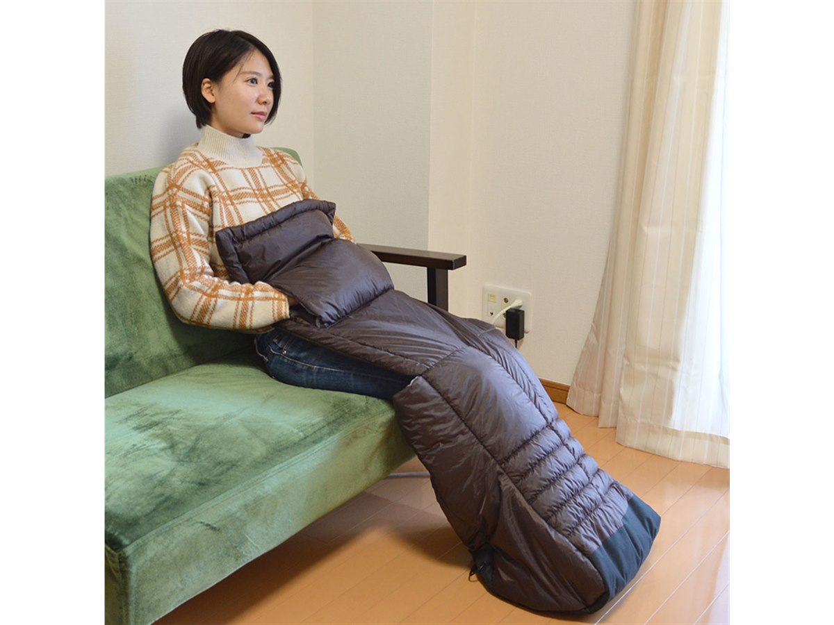 おひとりさま用こたつ」が6,980円で発売、足元と手元にヒーター内蔵