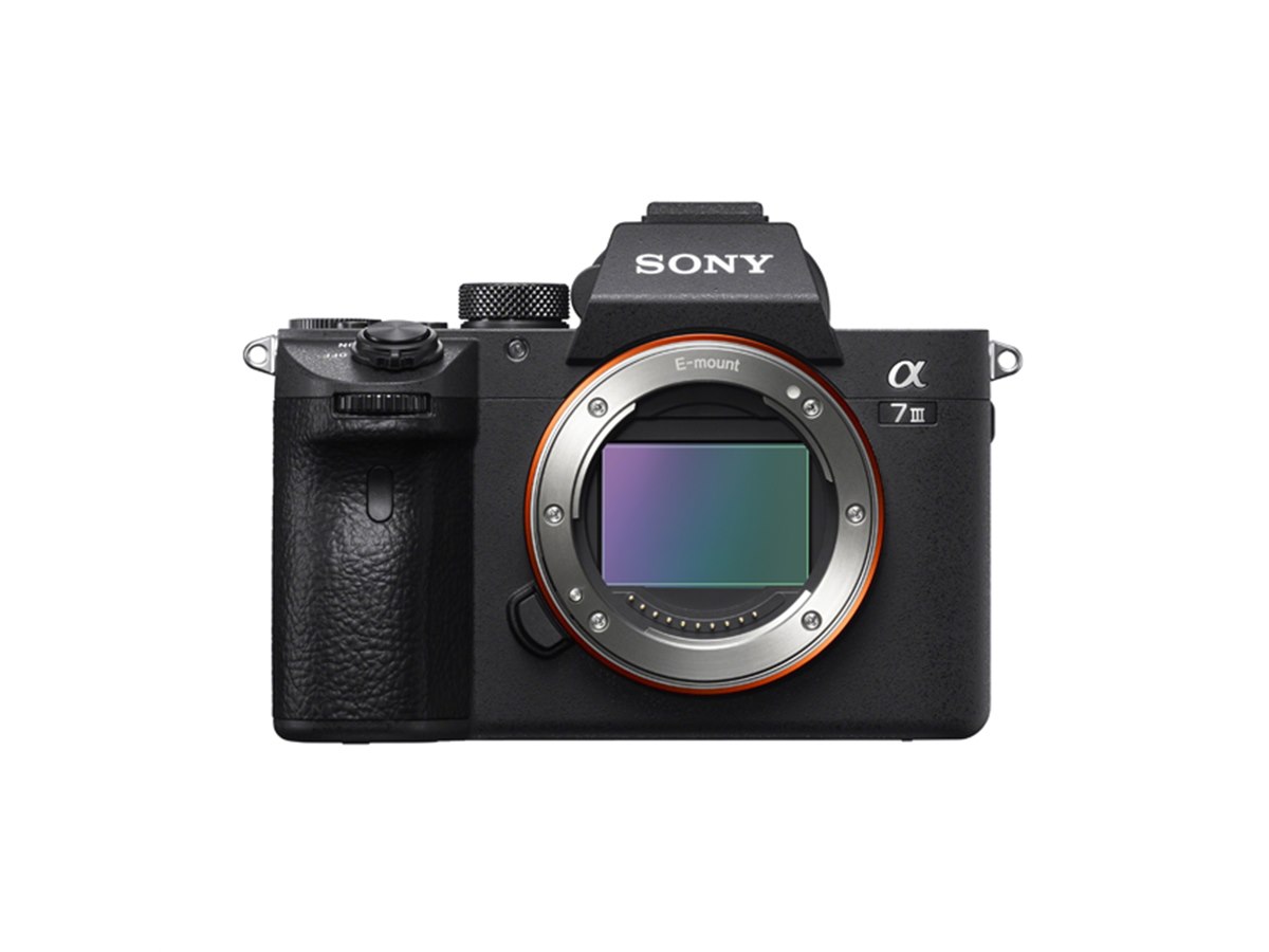 SONY α7 III ミラーレス一眼 カメラ ソニー、35mmフルサイズミラーレスの“ベーシックモデル”「α7 III