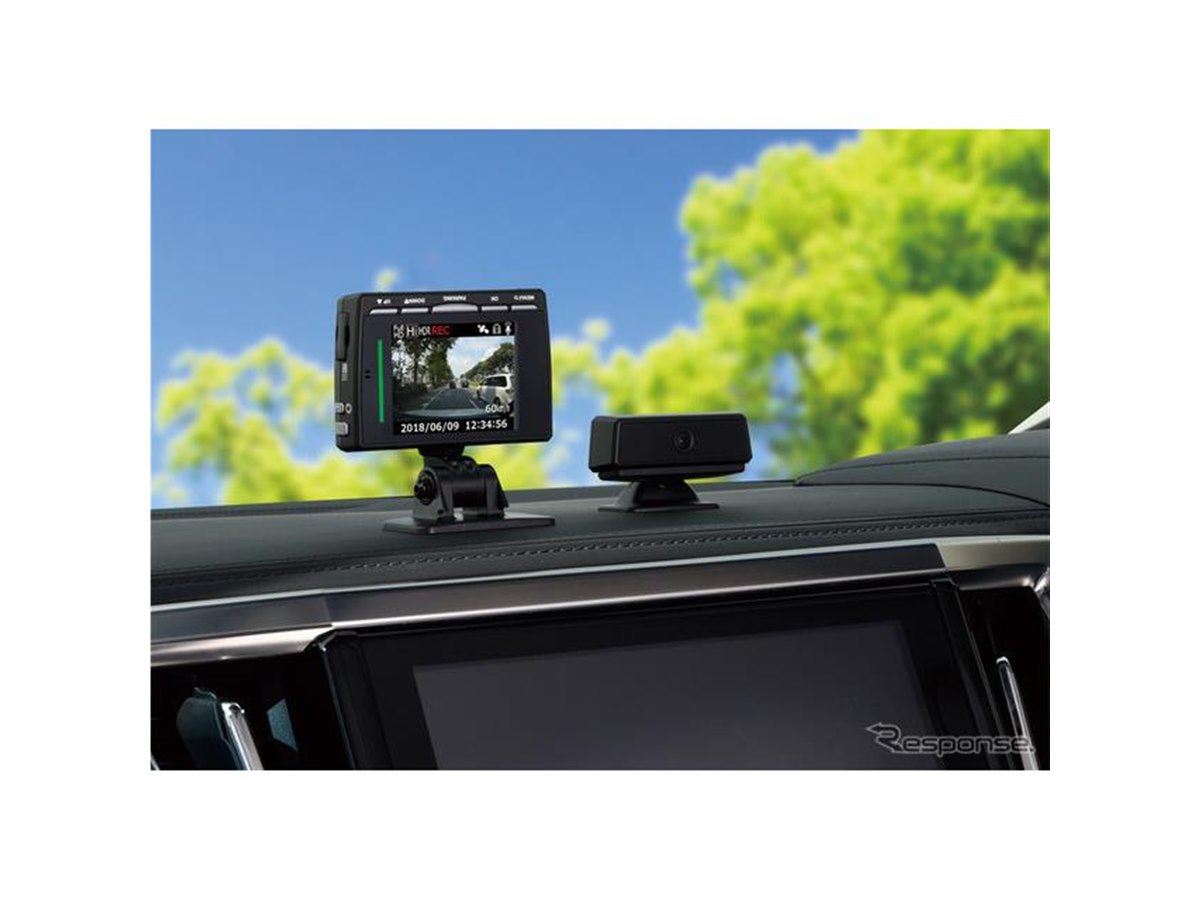 コムテック、2カメラ高画質ドラレコ発売 車内の映像も同時記録 - 価格.com
