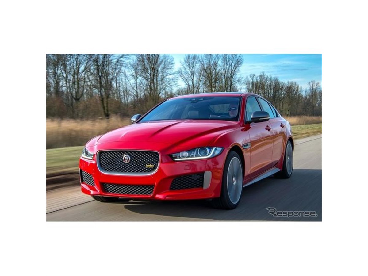 JAGUAR スポーツカー オレンジ
