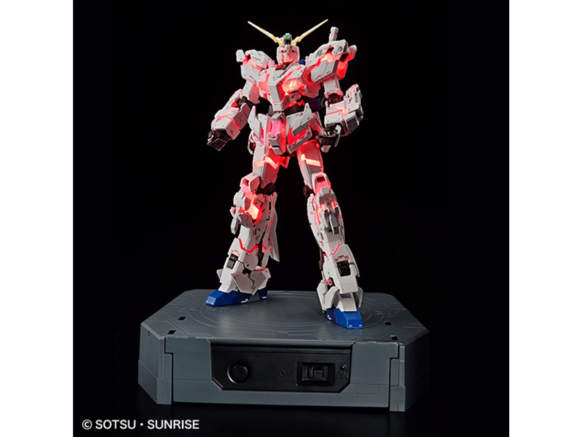 RG ユニコーンガンダム（デストロイモード）Ver.TWC（LIGHTING