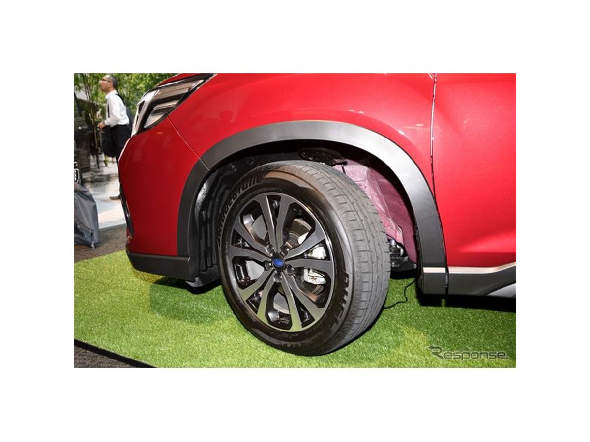 スバル フォレスター 新型、ブリヂストンの DUELER および ECOPIA を
