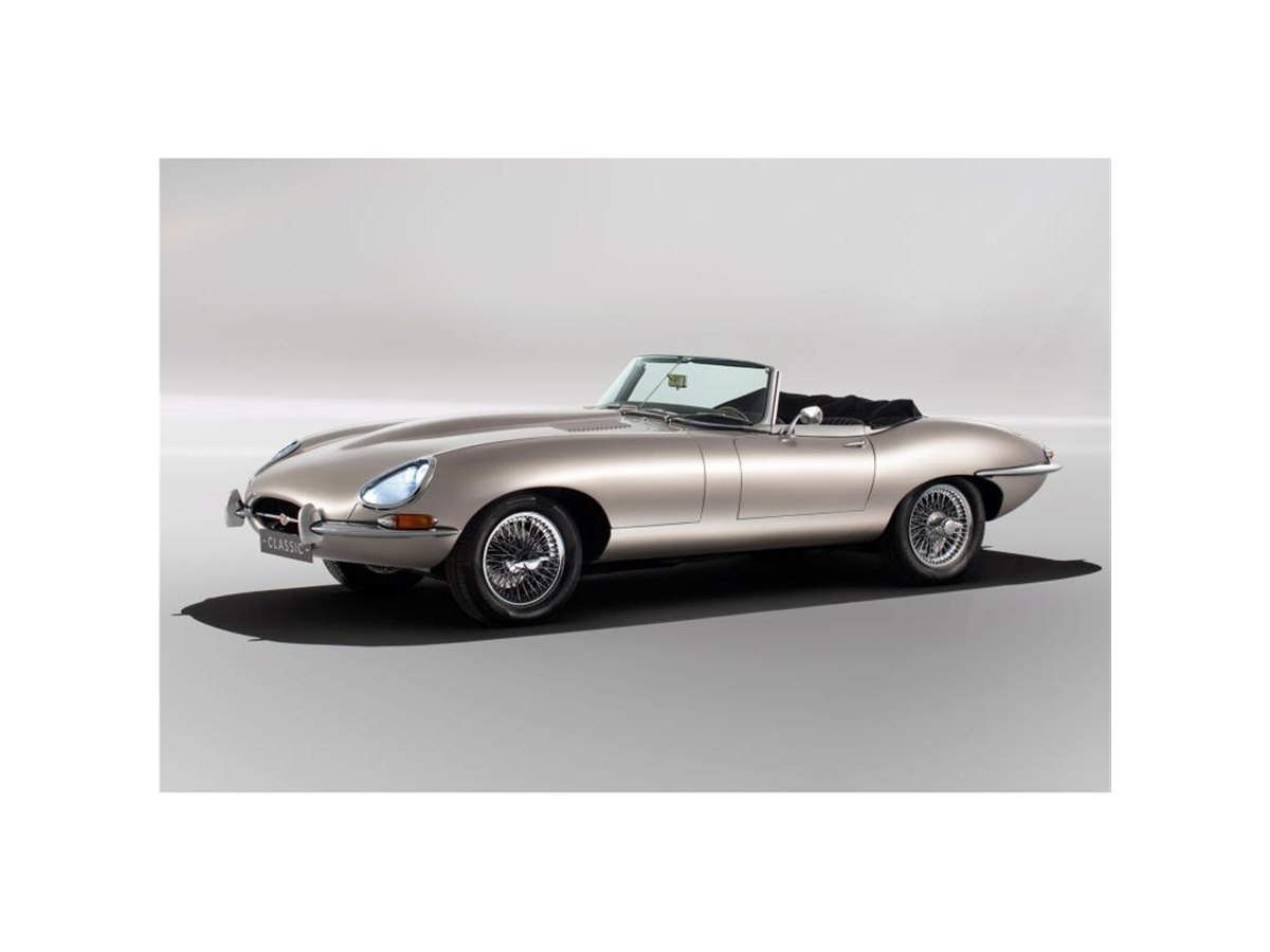 ジャガー、往年の名車「Eタイプ」を電動化して販売 - 価格.com