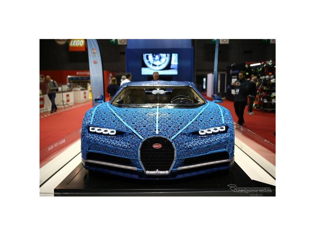 BUGATTI ブガッティシロンスーパースポーツ　正規ライセンス商品　カラー緑 スーパーカー特集｜ブガッティシロン（Bugatti,Chiron