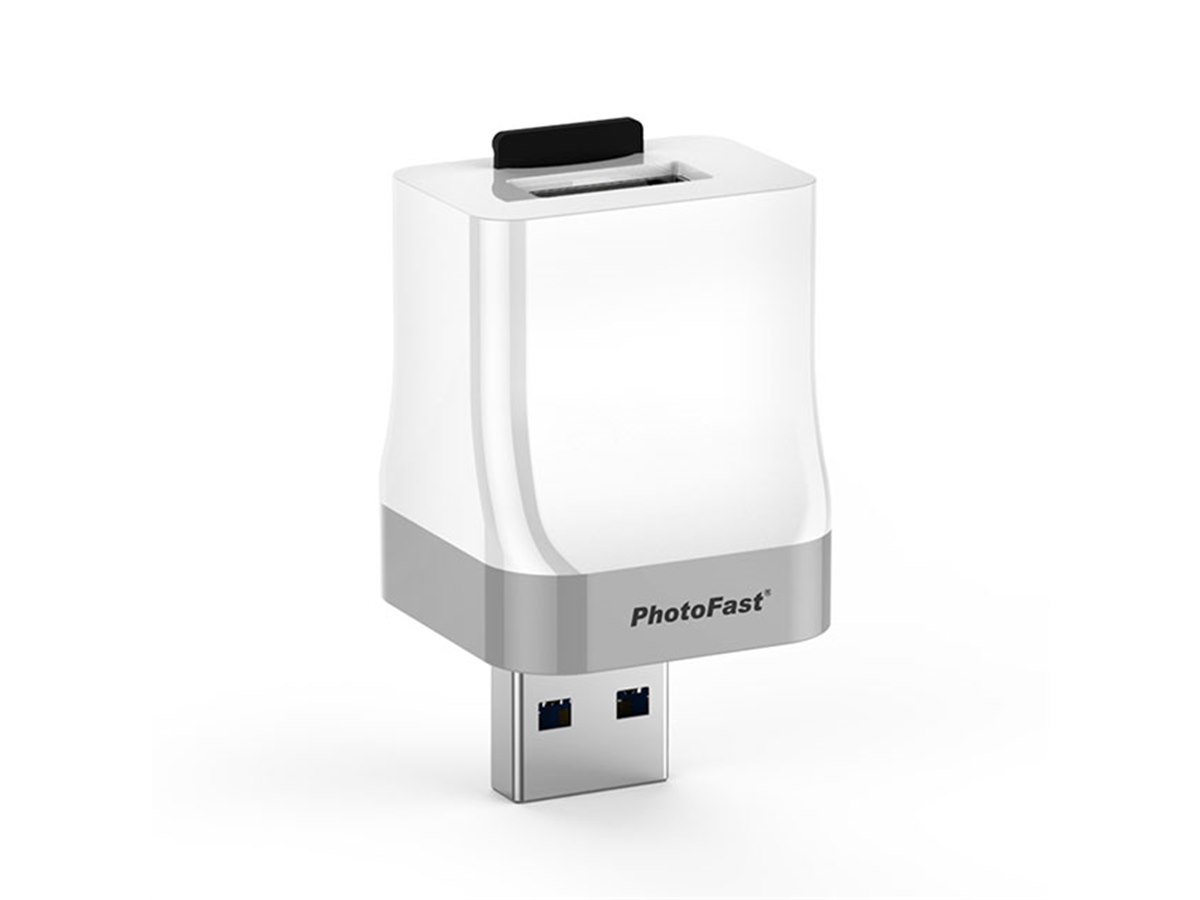 PhotoFast、iOS専用で充電と同時にバックアップをするmicroSDカード