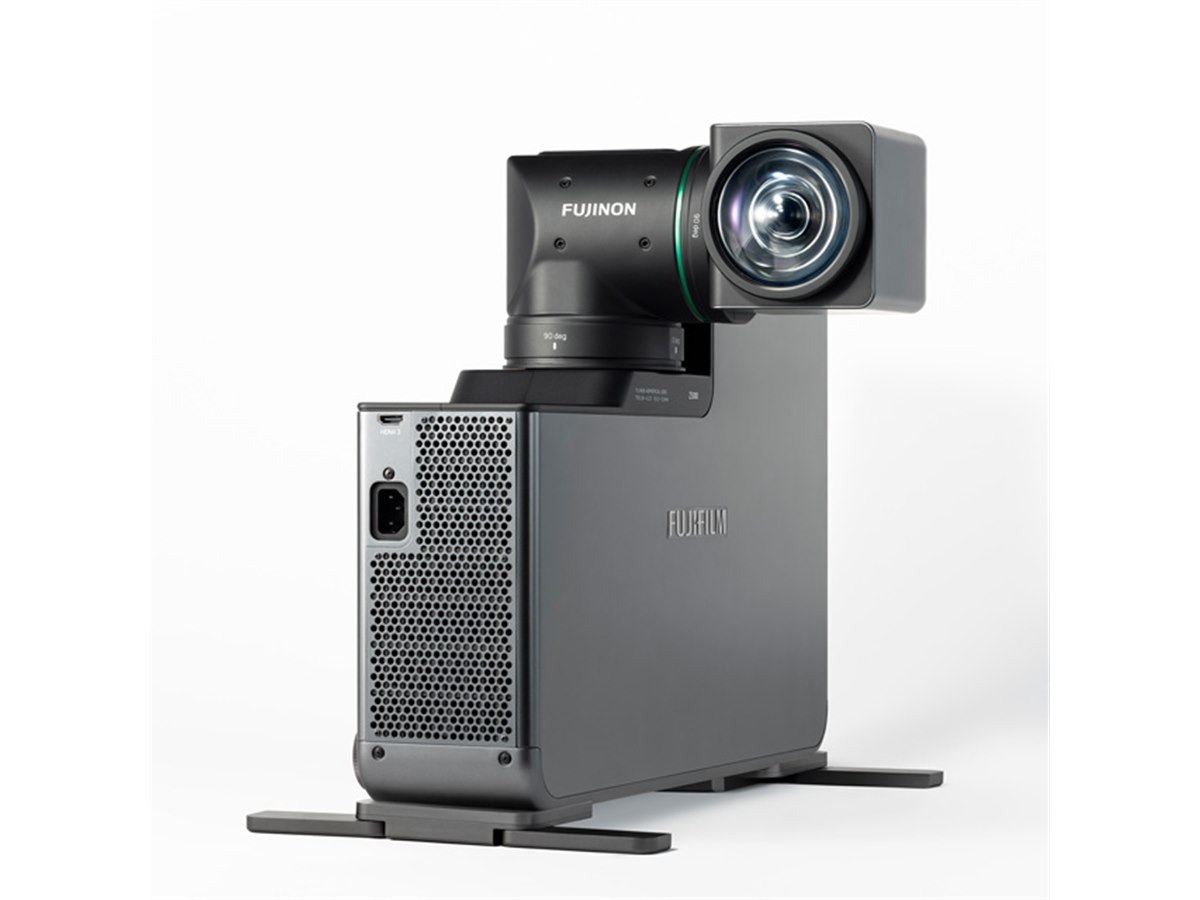 富士フイルム、フジノンレンズの技術を生かした超短焦点プロジェクター