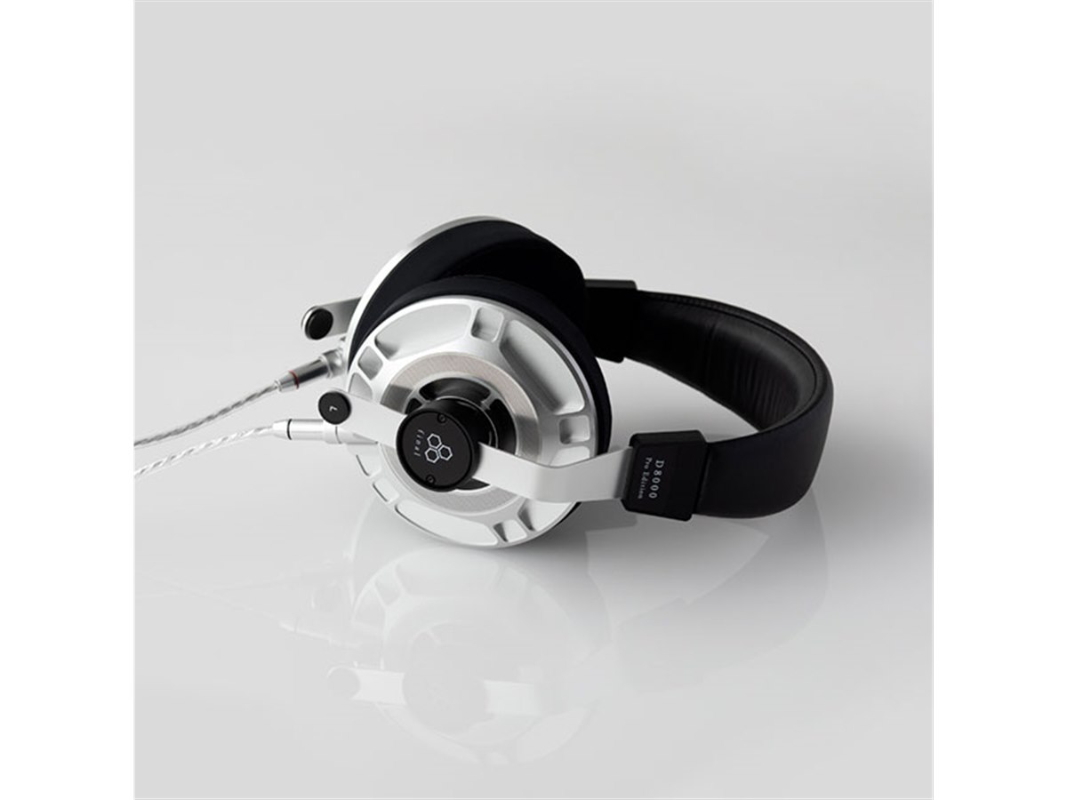 final D8000S Pro Edition ヘッドフォン final、プロ向けのチューニングを施した平面磁界型ヘッドホン