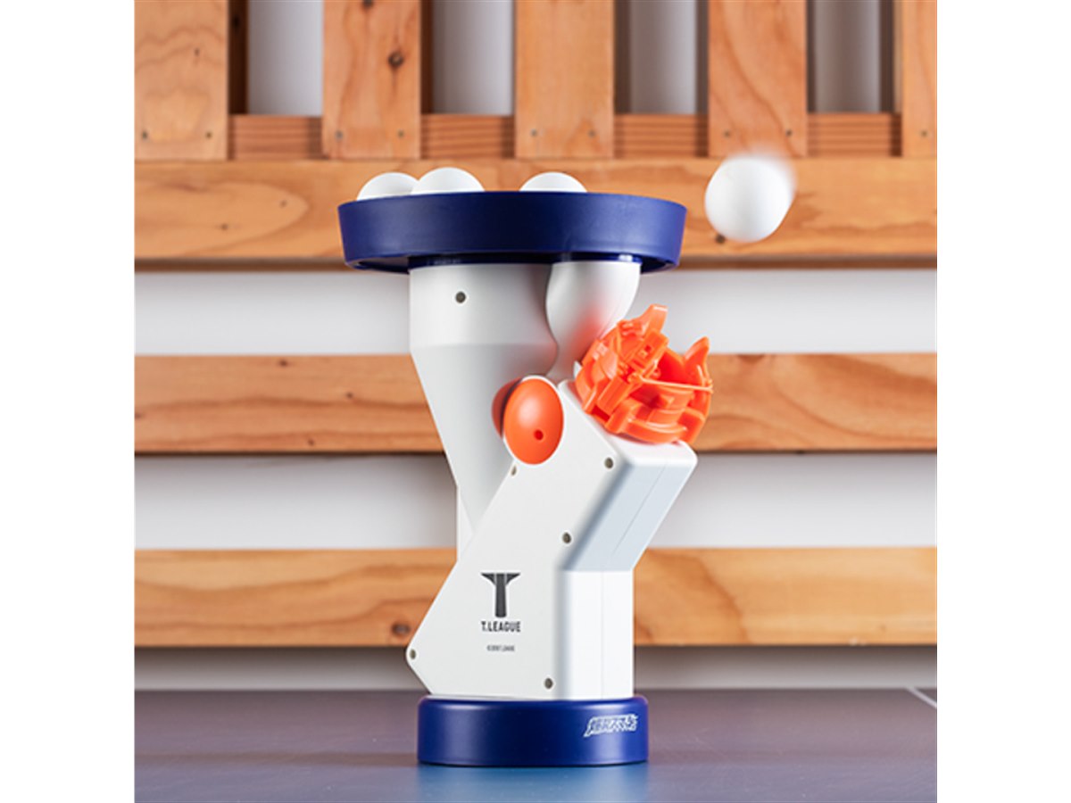 4つの変化球に挑戦、タカラトミーより「Tリーグ」公式の卓球マシンが