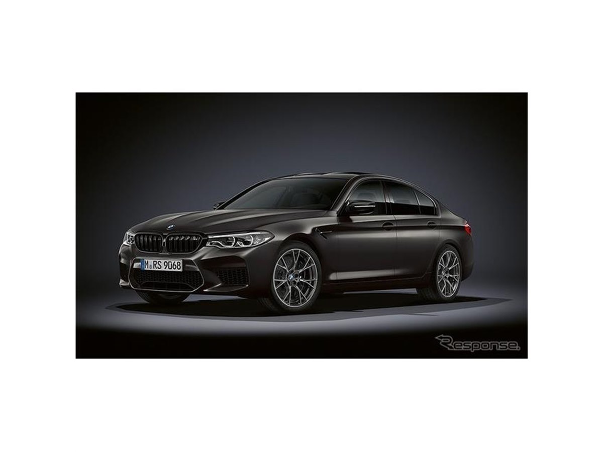 BMW M5誕生35周年記念モデル、内外装に限定装備を多数採用 価格2160万 