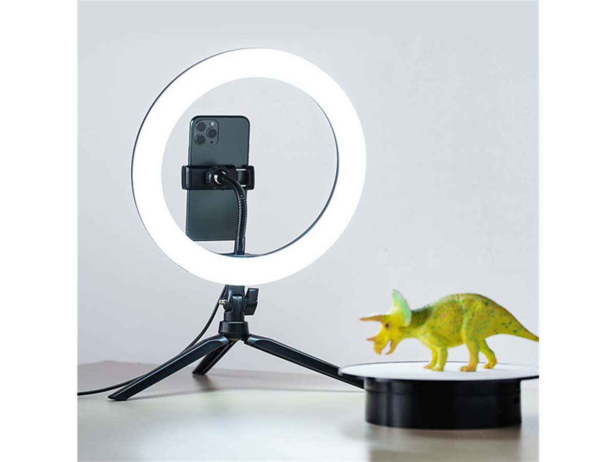 サンワ、スマホ用ホルダーを装備したLEDリングライト「200-DGCAM019