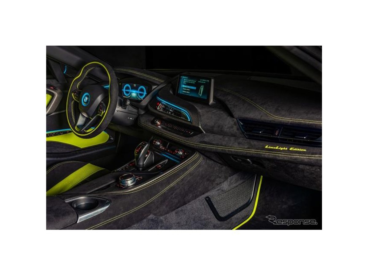BMW i8 の蛍光イエロー仕様、アルカンターラが特注内装を開発 - 価格.com