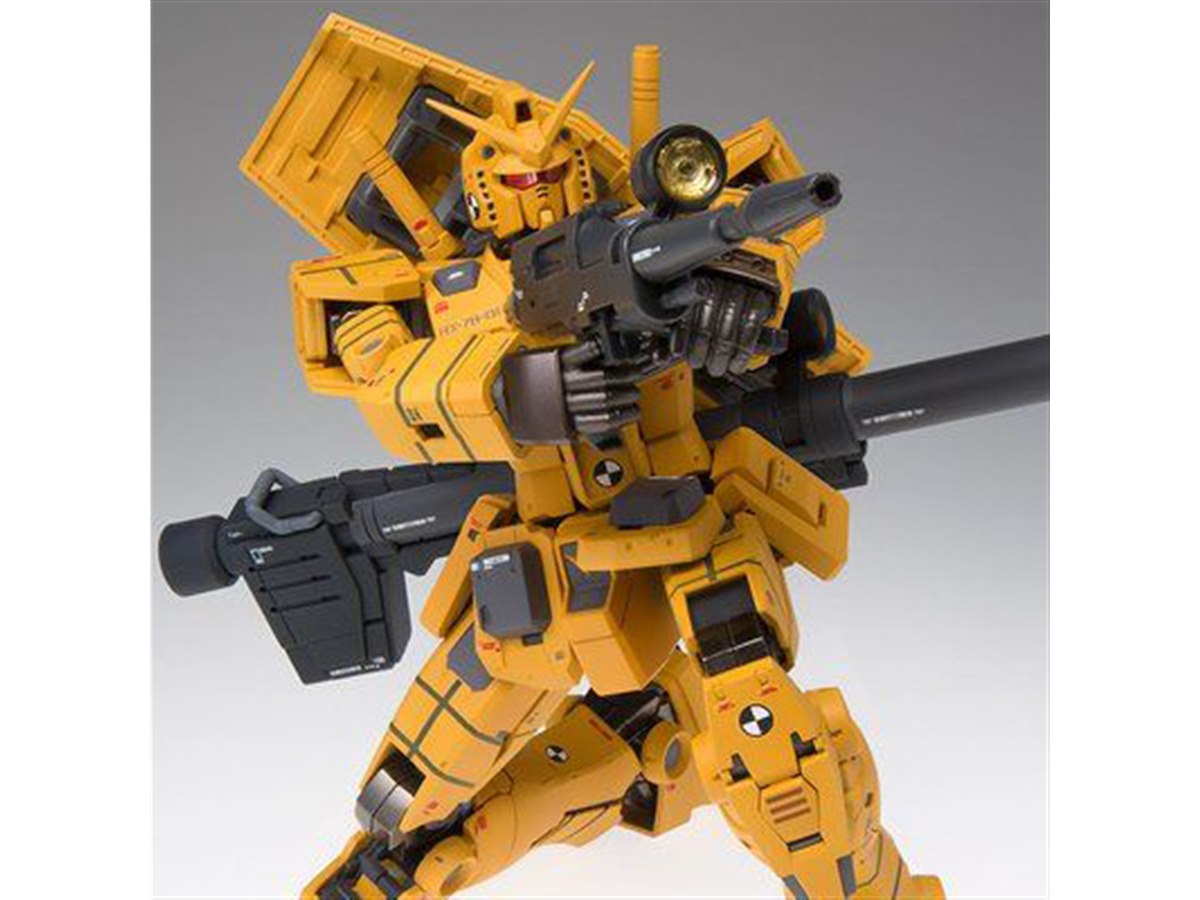 機動戦士ガンダム展　シャア 　Rollbahn ビニールブリーフケース　未使用 機動戦士ガンダム展 シャア Rollbahn ビニールブリーフケース 未