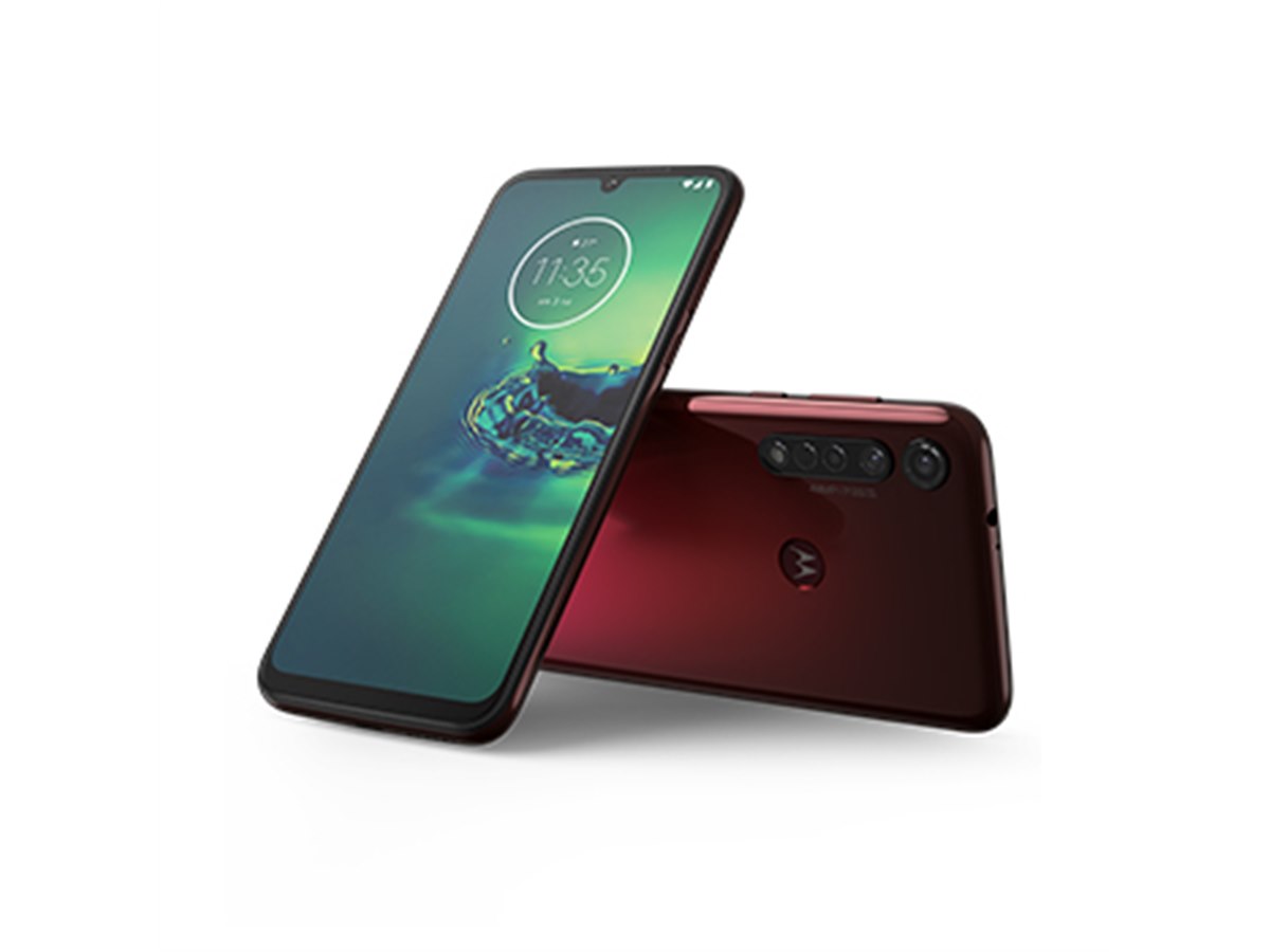 ニフティ、モトローラ製の3眼カメラスマホ「moto g8 PLUS」の取扱開始