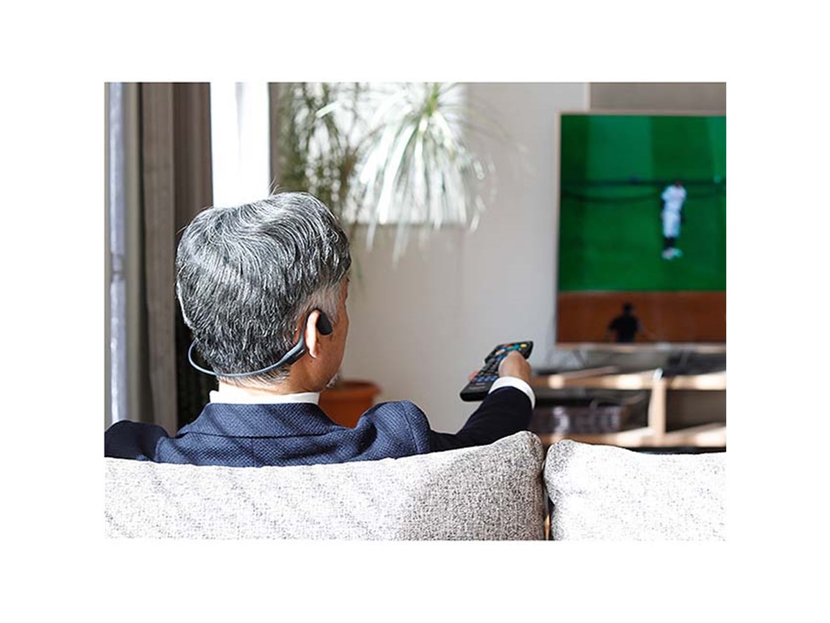 AFTERSHOKZ 骨伝導ワイヤレスヘッドホン　テレビ用　トランスミッター付 AfterShokz、テレビ用トランスミッター付きの骨伝導ワイヤレス
