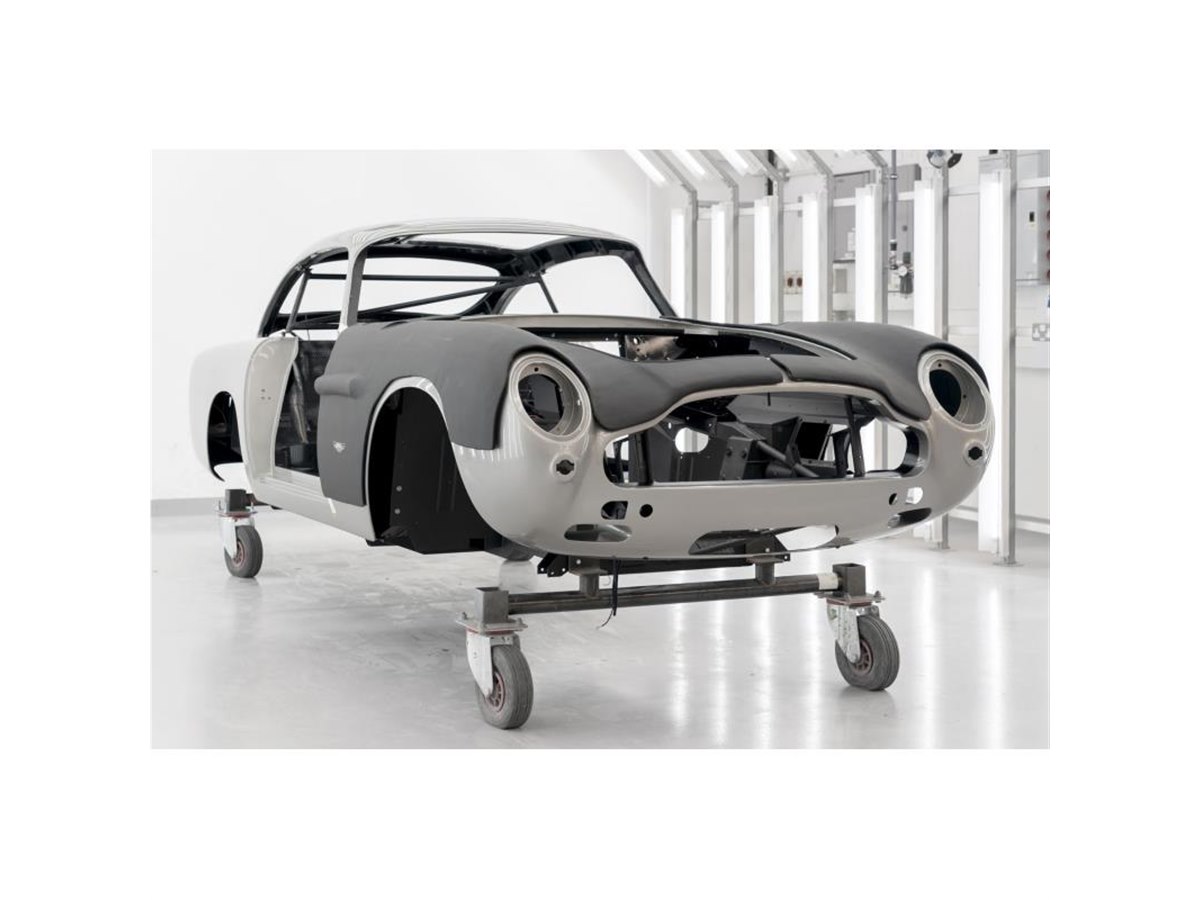 アストンマーティンが「DB5」のボンドカーを25台限定で生産開始 - 価格.com