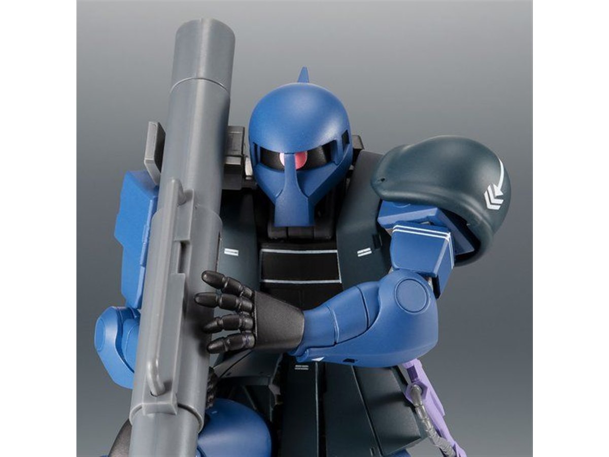 ROBOT魂 ver.A.N.I.M.E　旧ザク 黒い三連星 20200721163549_5_.jpg