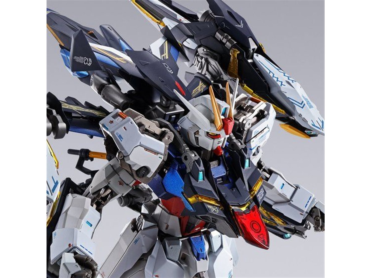 L BUILD ライトニングストライカー バンダイ、彩色済み完成品「METAL BUILD ライトニングストライカー