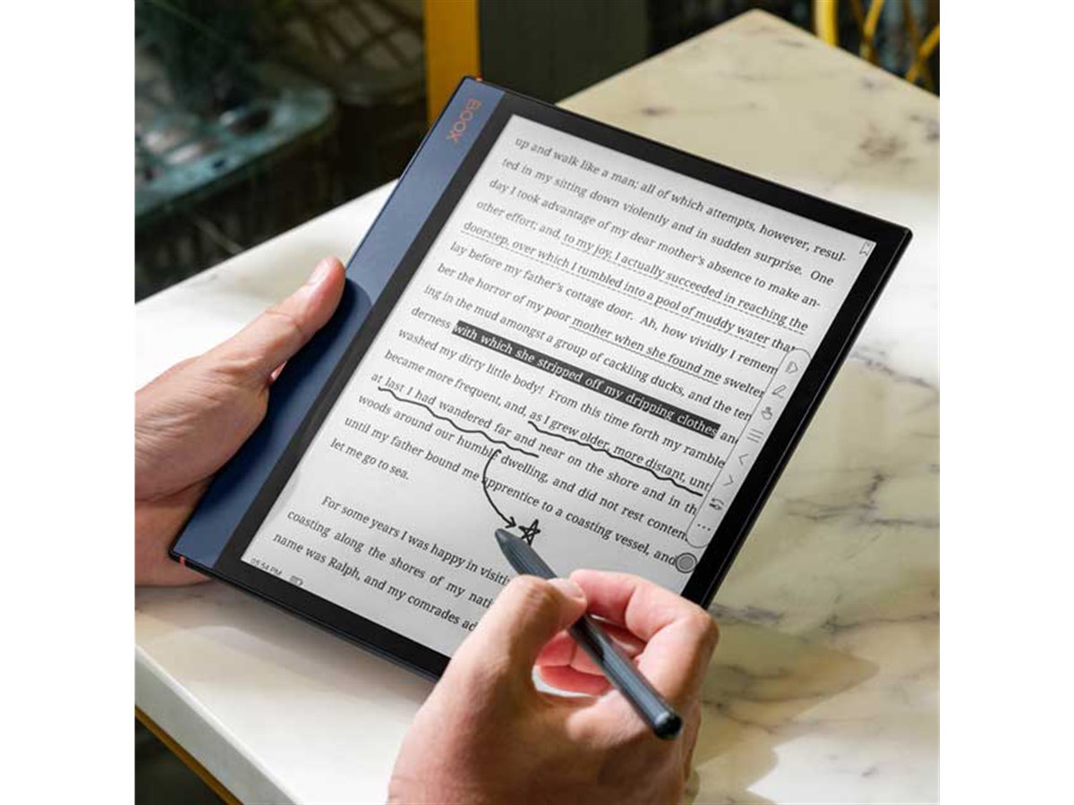 SKT、重力センサー搭載で自動回転する10.3型E Inkタブレット