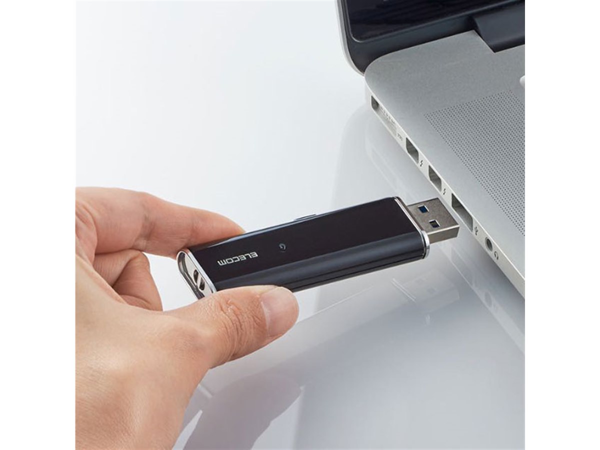 エレコム、USBメモリーサイズのポータブルSSD「ESD-EMN」 - 価格.com