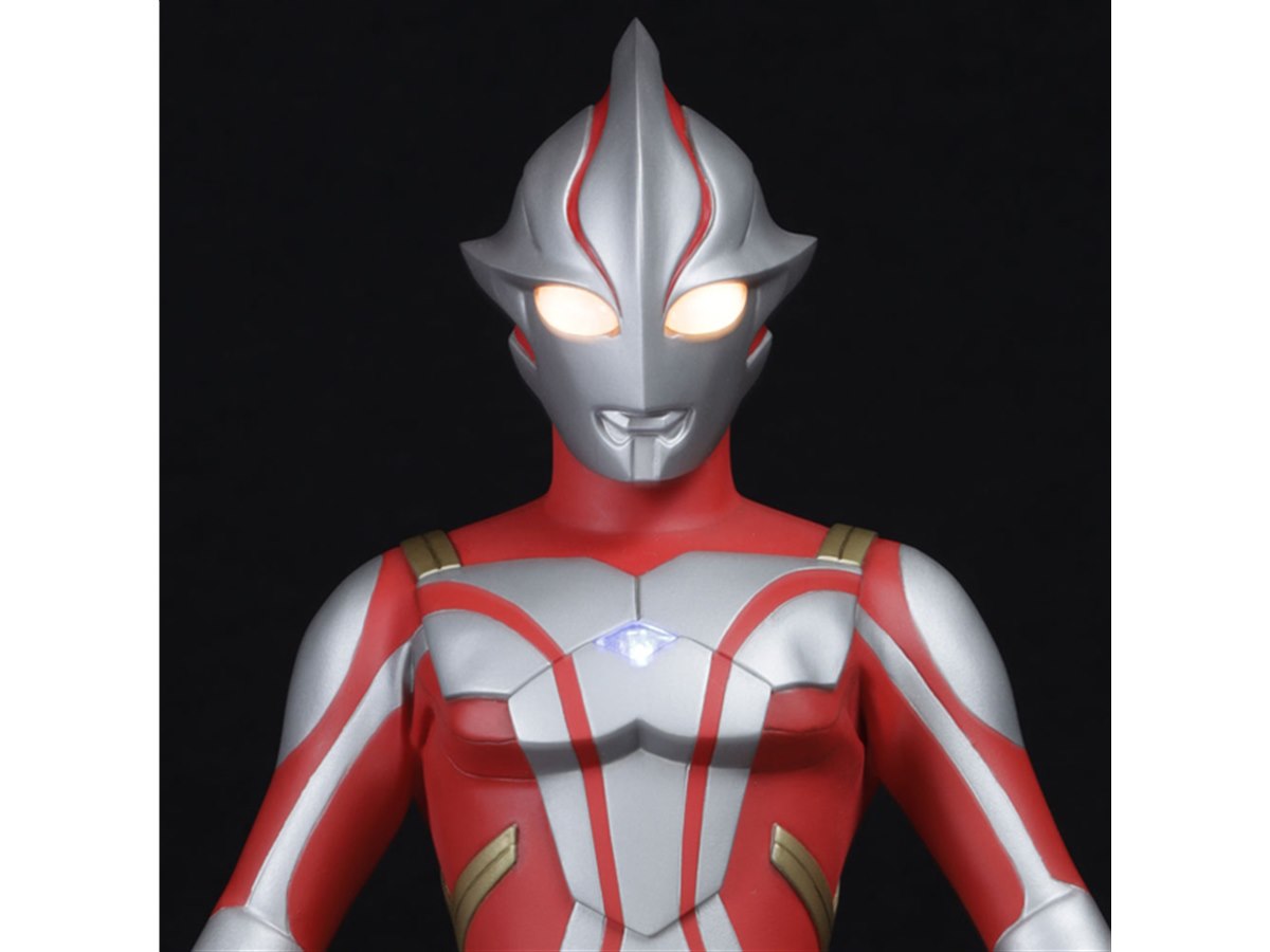 海洋堂、電飾ギミックを搭載した「ウルトラマンメビウス Character Classics」 - 価格.com