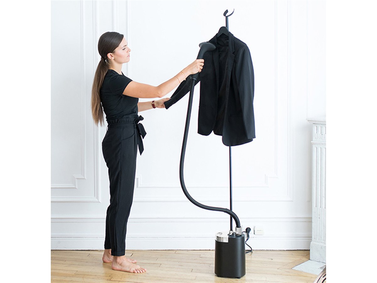 SteamOne 衣類スチーマー ミニリス MI606MB 置き型 ブラック