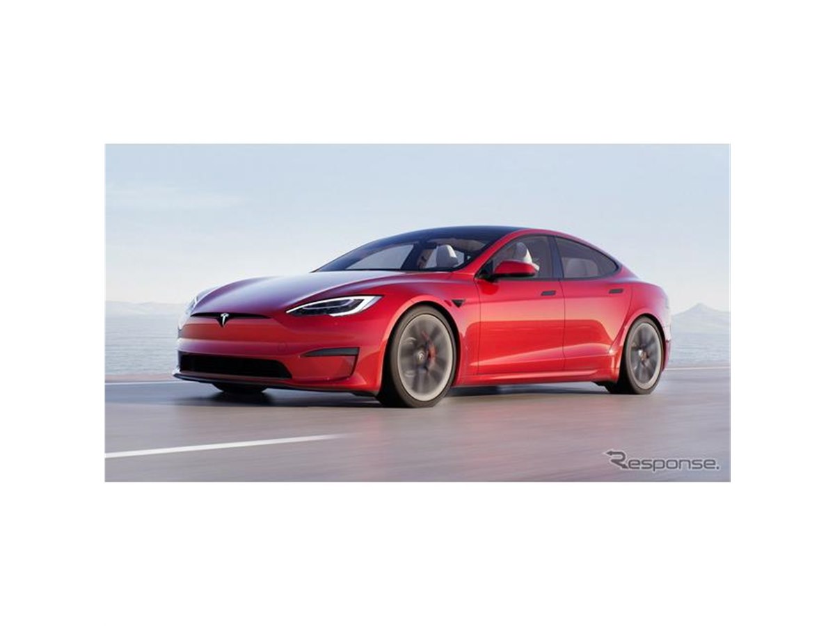 テスラ モデルS に改良新型、内装一新…ステアリングホイールが