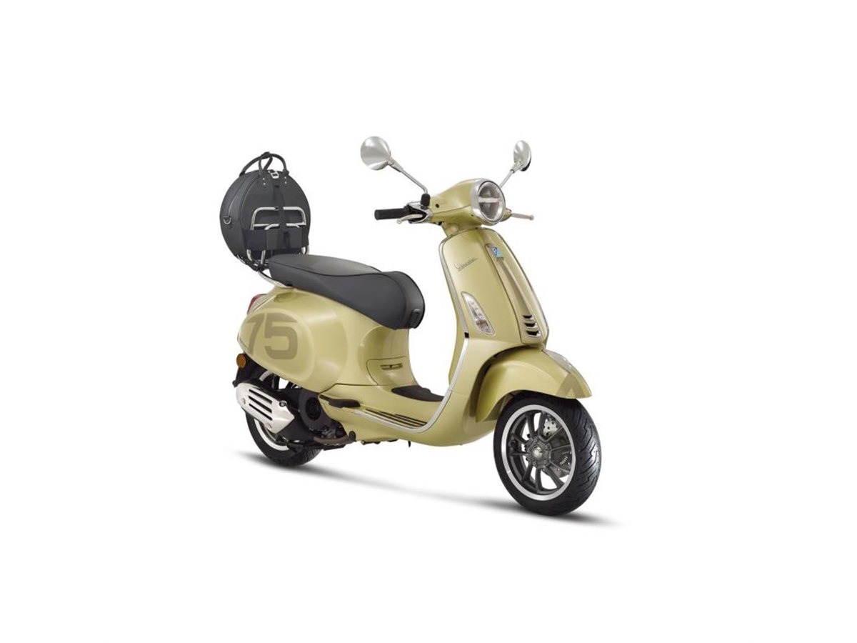 ベスパ125プリマベーラ75周年限定車 ベスパ、生誕75周年記念特別仕様車「プリマベーラ 75th」「GTS 75th