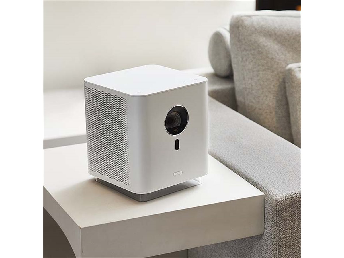 BenQ GK100 DLP 4K UHD 短焦点 プロジェクター LED光源 BenQ、キューブ型を採用した4Kプロジェクター「GK100」 - 価格.com