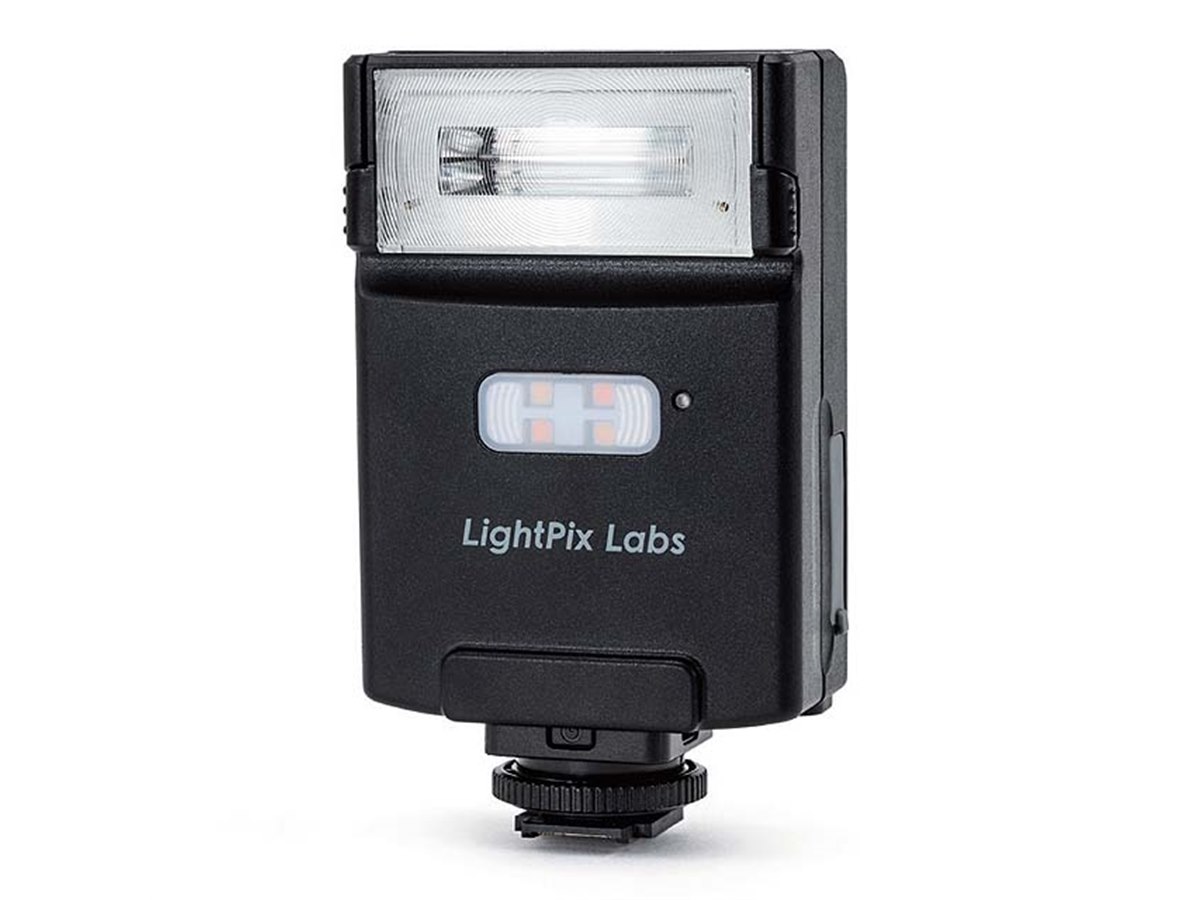 LightPix Labs、背面に液晶を搭載したフラッシュ「FlashQ X20